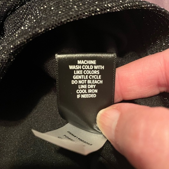 Torrid size 1X black glitter skirt, knit bodycon - Picture 7 of 7